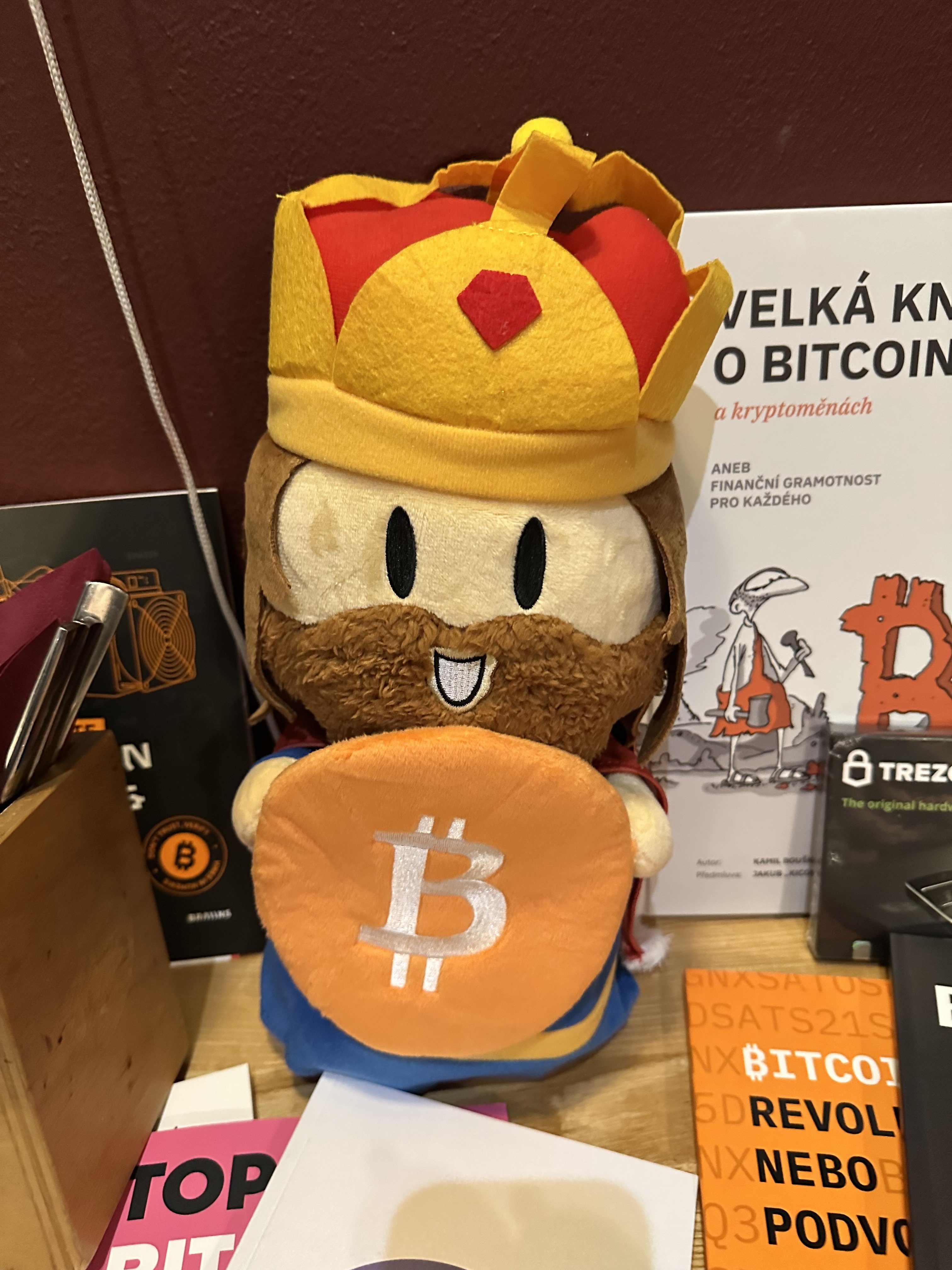 Ceny BTC Ligy: bitcoinové produkty, knihy a merch
